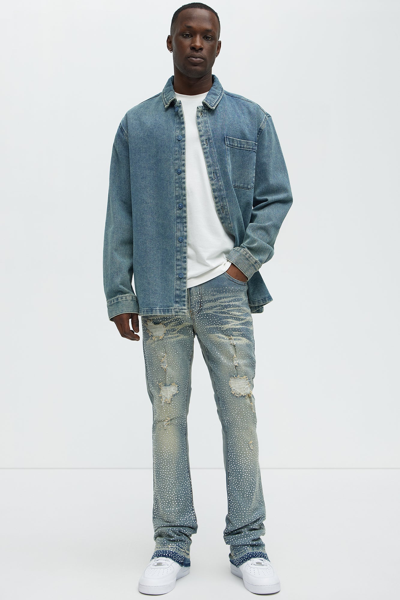 Flare On My Bling Distressed Stacked Skinny Jeans · vista 2