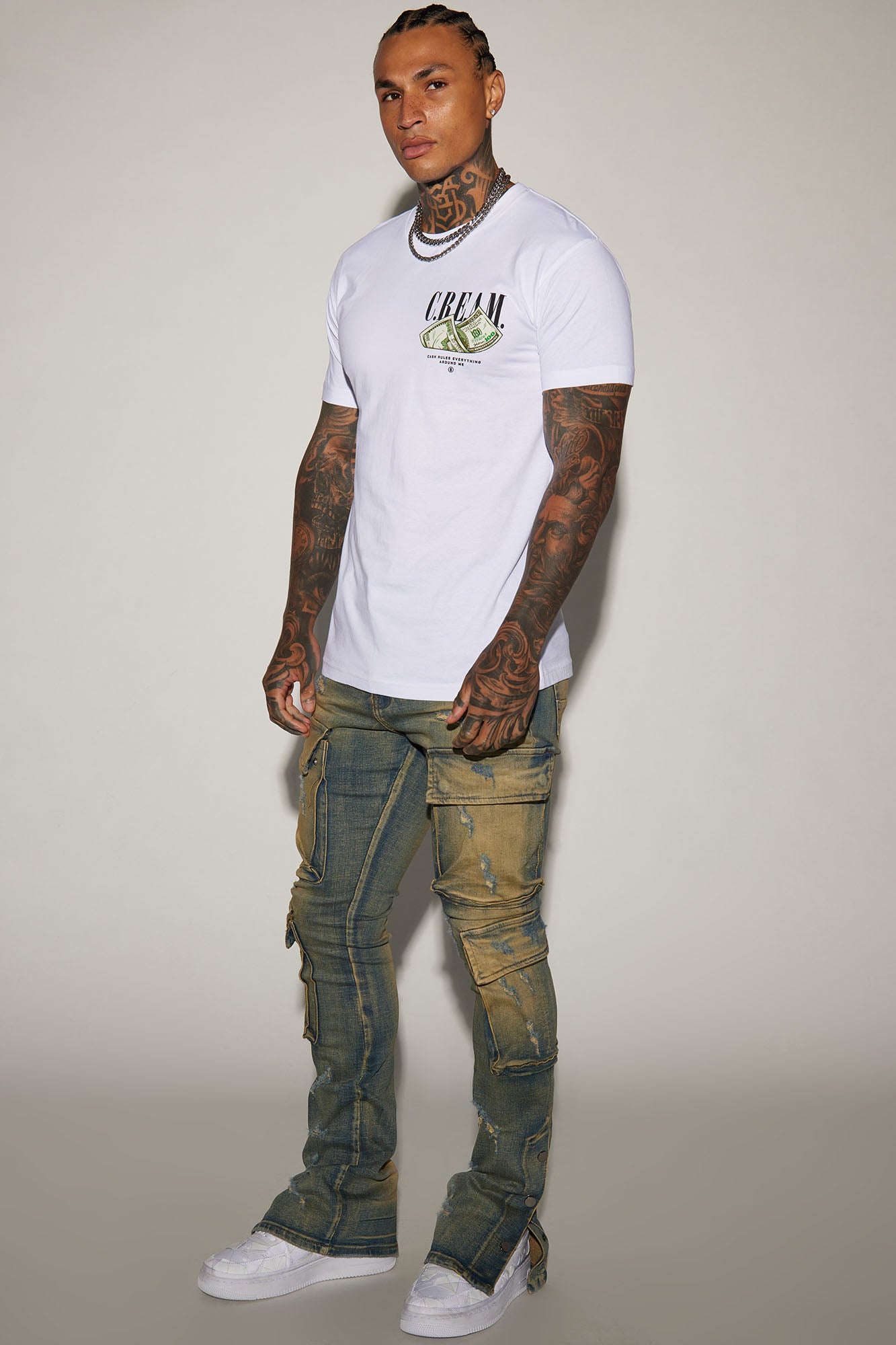 On The Set Stacked Skinny Snap Flare Jeans · vista 2
