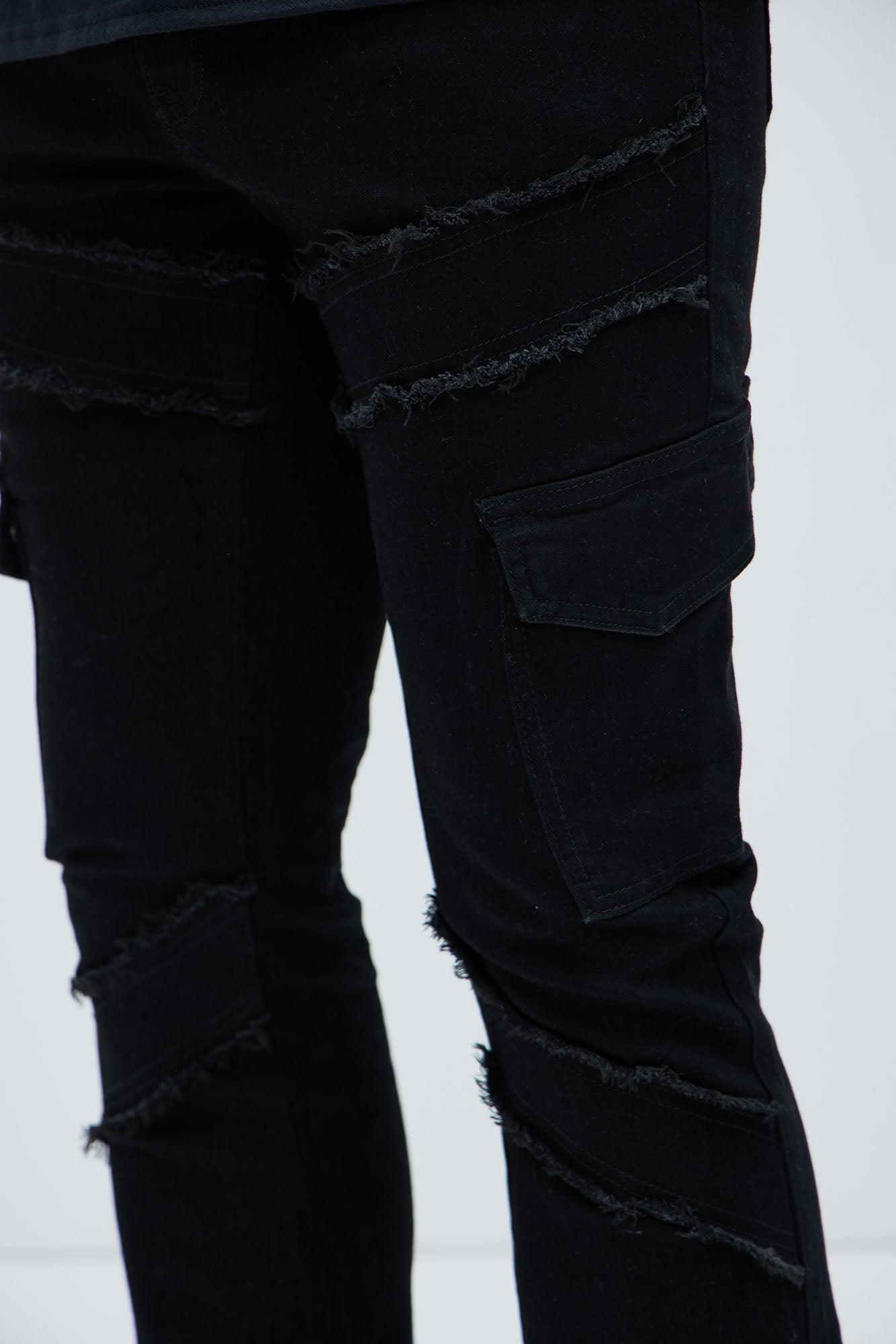 Simi Fray Cargo Stacked Skinny Flare Jeans · vista 4