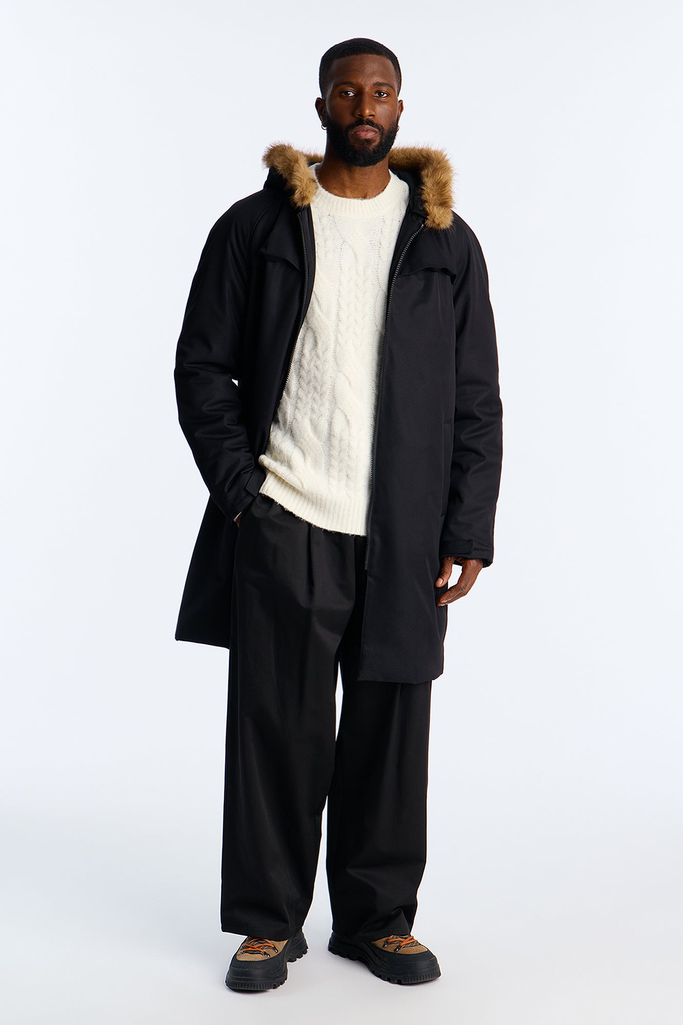 Iced Out Padded Faux Trim Parka · vista 3